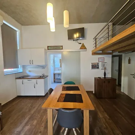 Comfortable Near Old Town Center * Liubliana